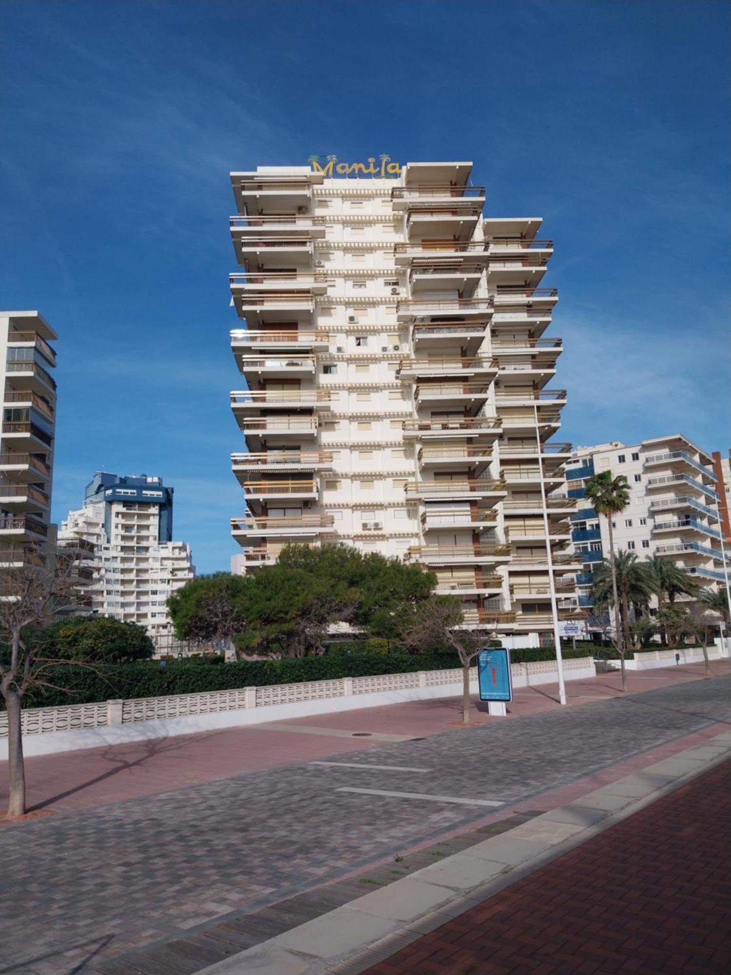 Manila Solo Familias Serviplaya Gandía Exteriér fotografie